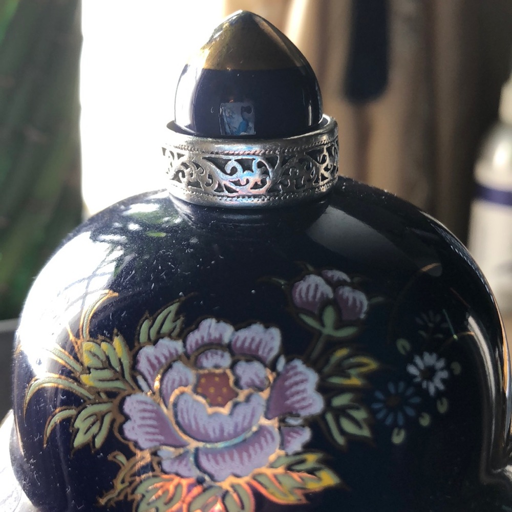 Ss Ring With Scrolling Design. Gorgeous - image 1